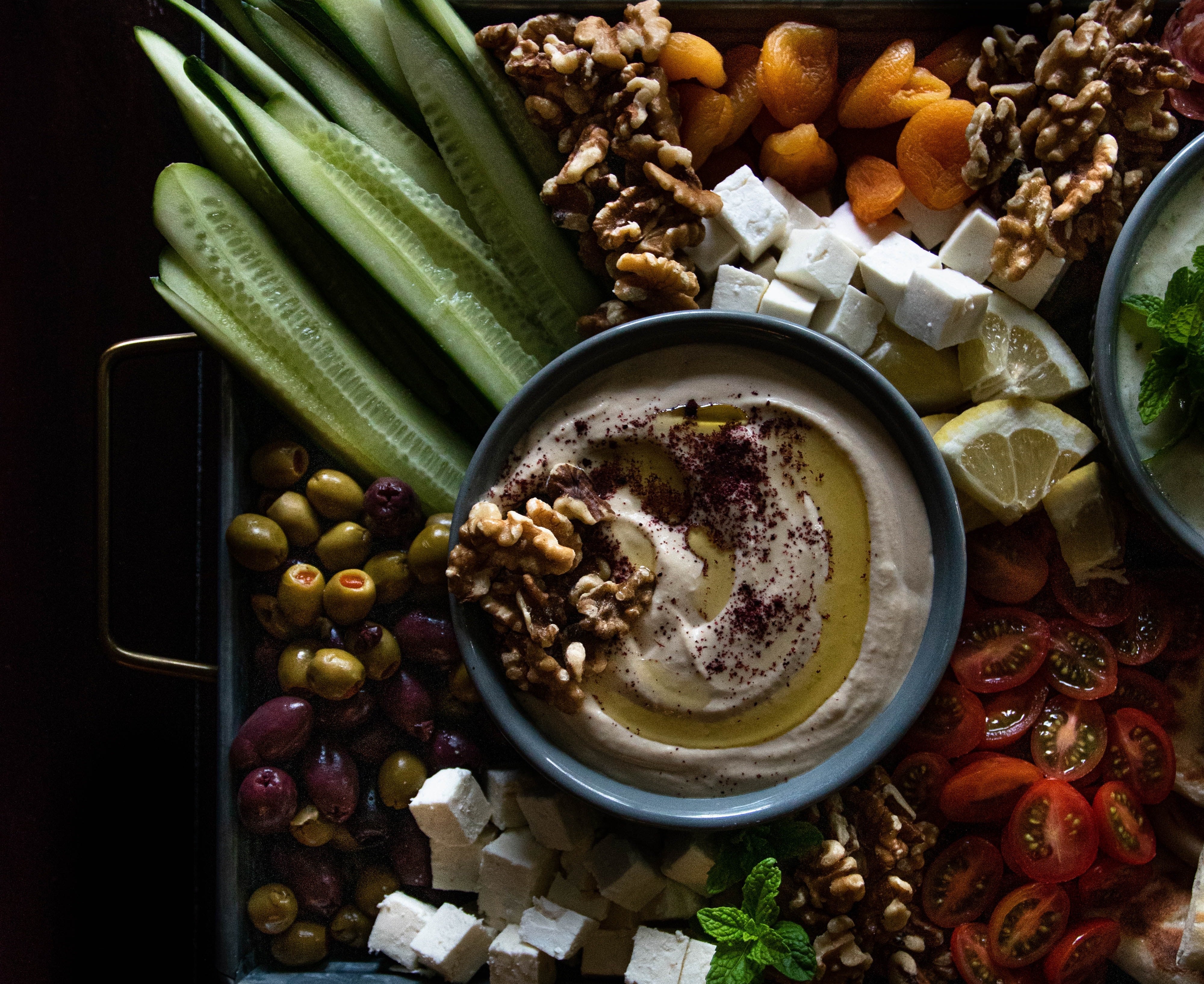 Selbstgemachter Hummus - super lecker und leicht!
