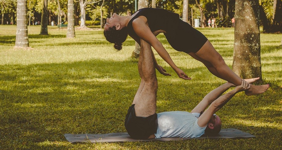 Ab nach draußen?! 8 Gründe warum die Natur dich langfristig gesünder und glücklicher macht!